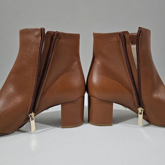NEW L'Agence Jeanne II Ankle Bootie EU Size 39  Brown Leather Pointed Toe Heeled - Picture 4 of 15